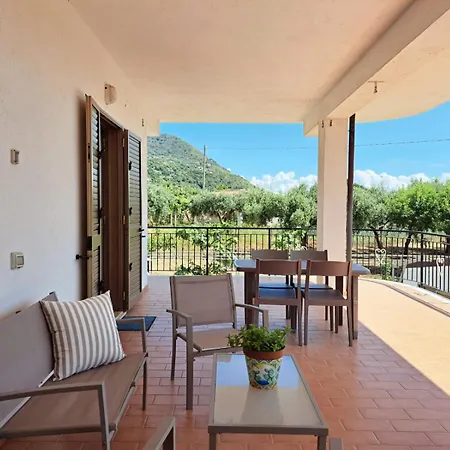 Riviera Apartment Ricadi